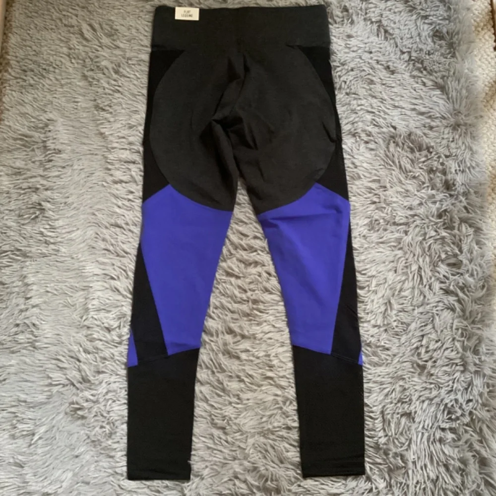 Pink Yoga Purple/Black Flat Legging Size S NWT